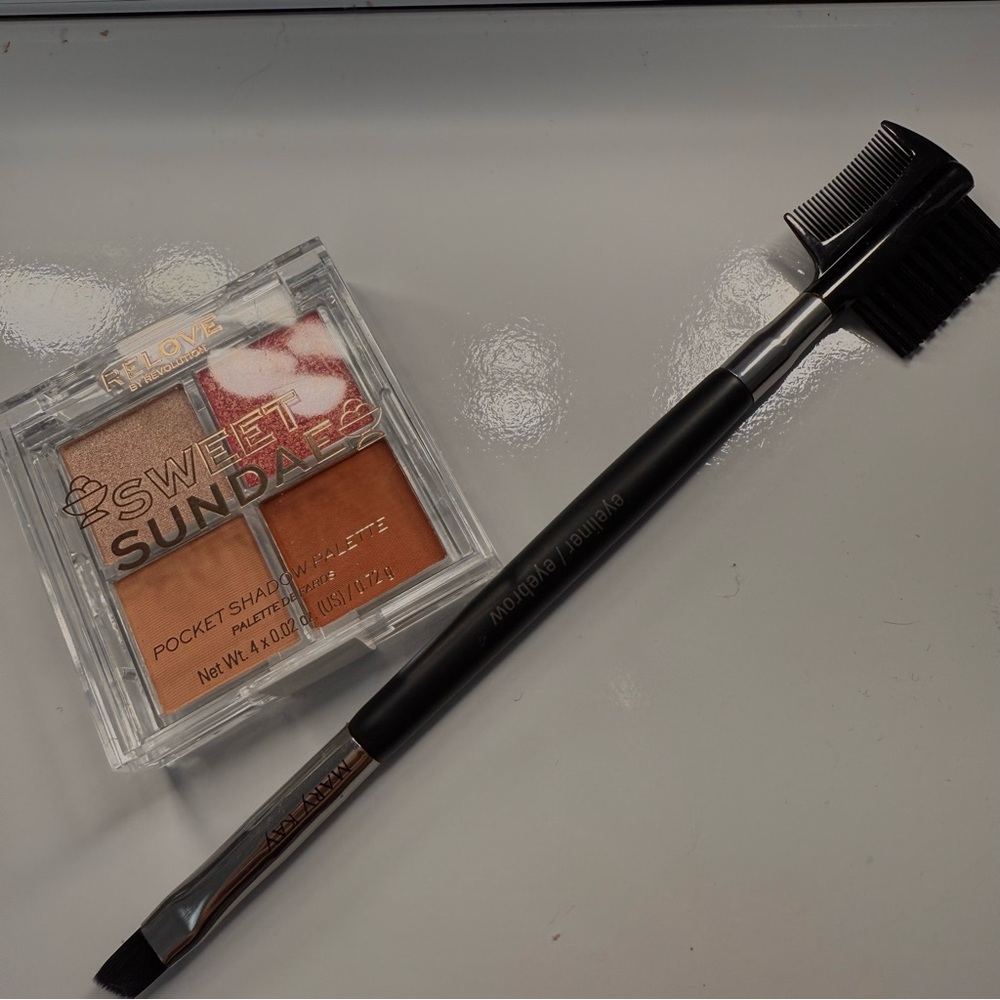 Relove eyeshadow palette Mary Kay liner/brow brush new
